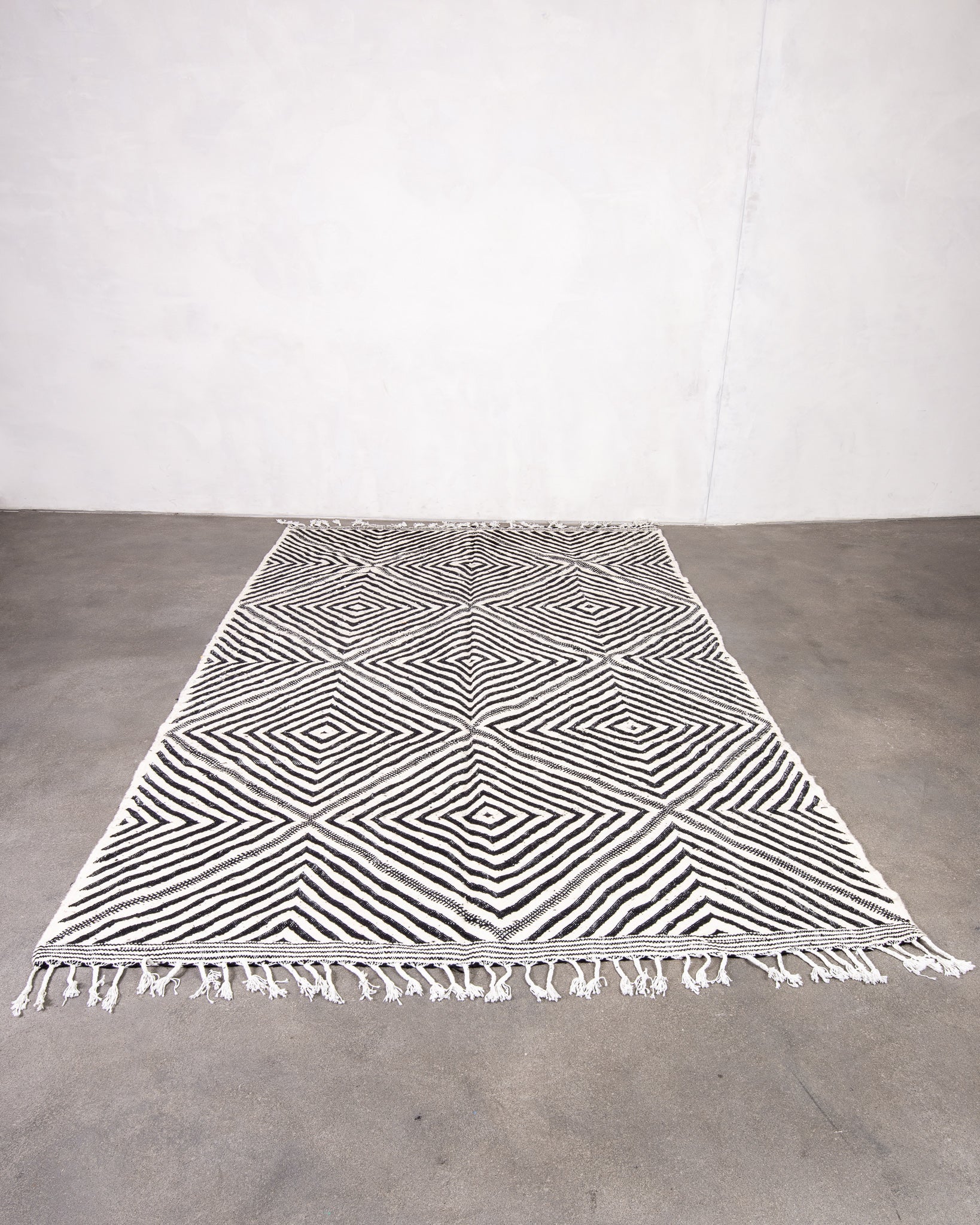 Modern designer handcrafted Berber rug from morocco Kelim with beautiful colors and patterns